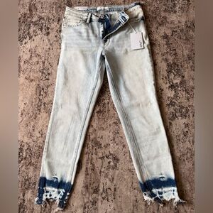 Vervet Cropped Trendy Light Blue Frayed Hem Jeans